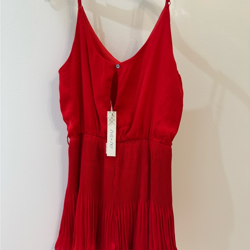 Red romper - Picture 2 of 2